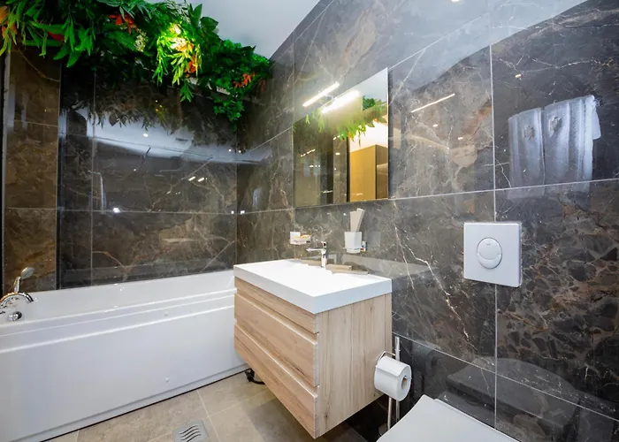 Hotell Riviera 4*