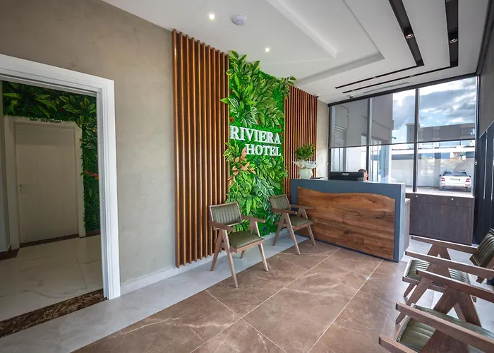 Riviera Hotell 4*