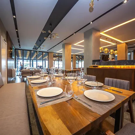 Riviera 4*
